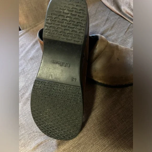 LL Bean Nubuck Nursing Clogs Size 10 (42) - Picture 7 of 9